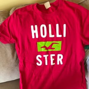 Men’s Pink Hollister T Shirt